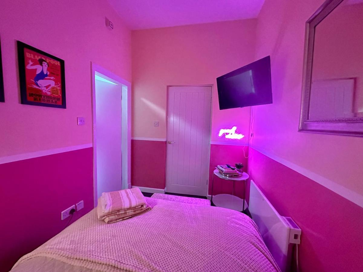 Blackpool Rocks Pleasure Beach Bagian luar foto